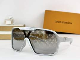Picture of Louis Vuitton Sunglasses _SKUfw77669129fw